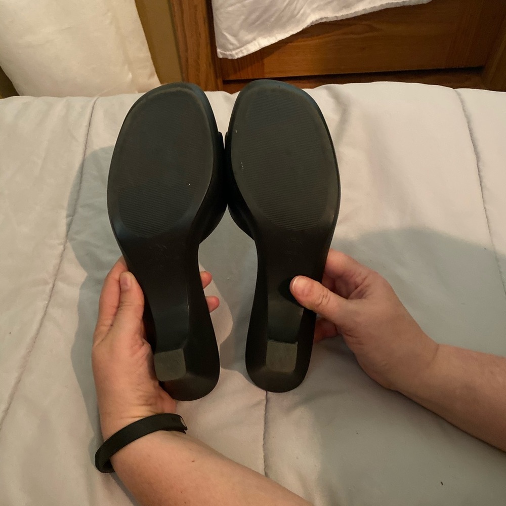 Shoes - Picture 2 of 5